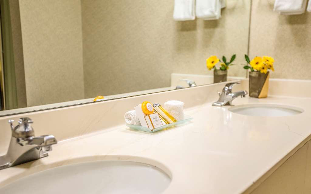 hotel 116 a coast hotel bellevue