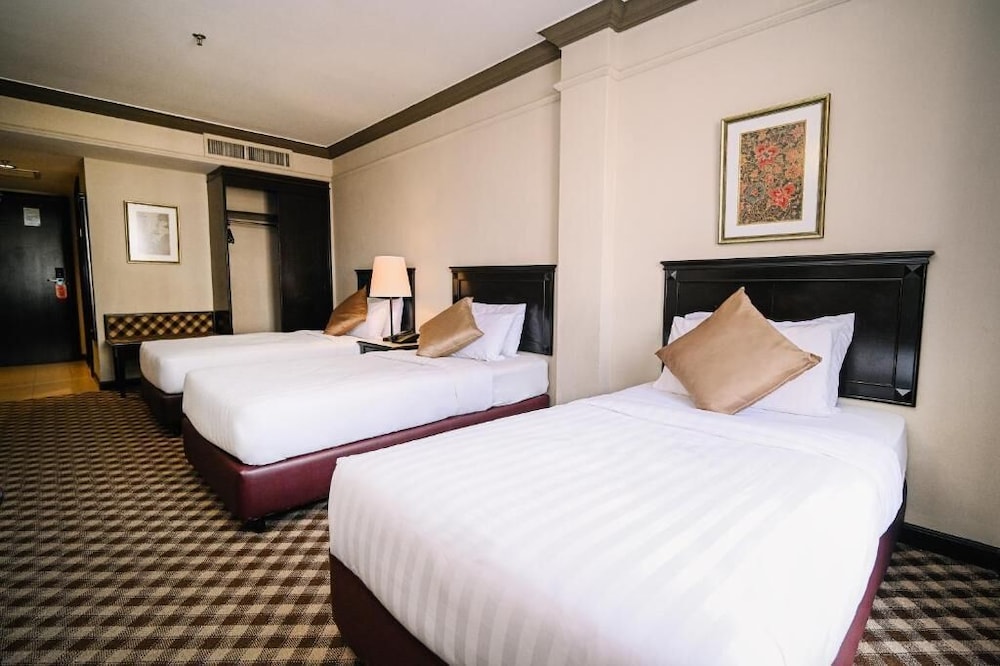 kingston hotel 9 jonker street malacca
