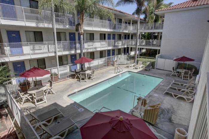 motel 6 bellflower ca los angeles