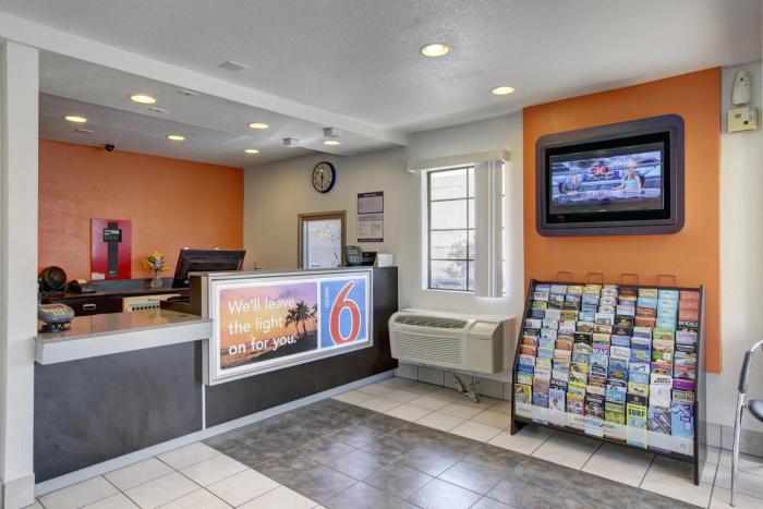 motel 6 bellflower ca los angeles