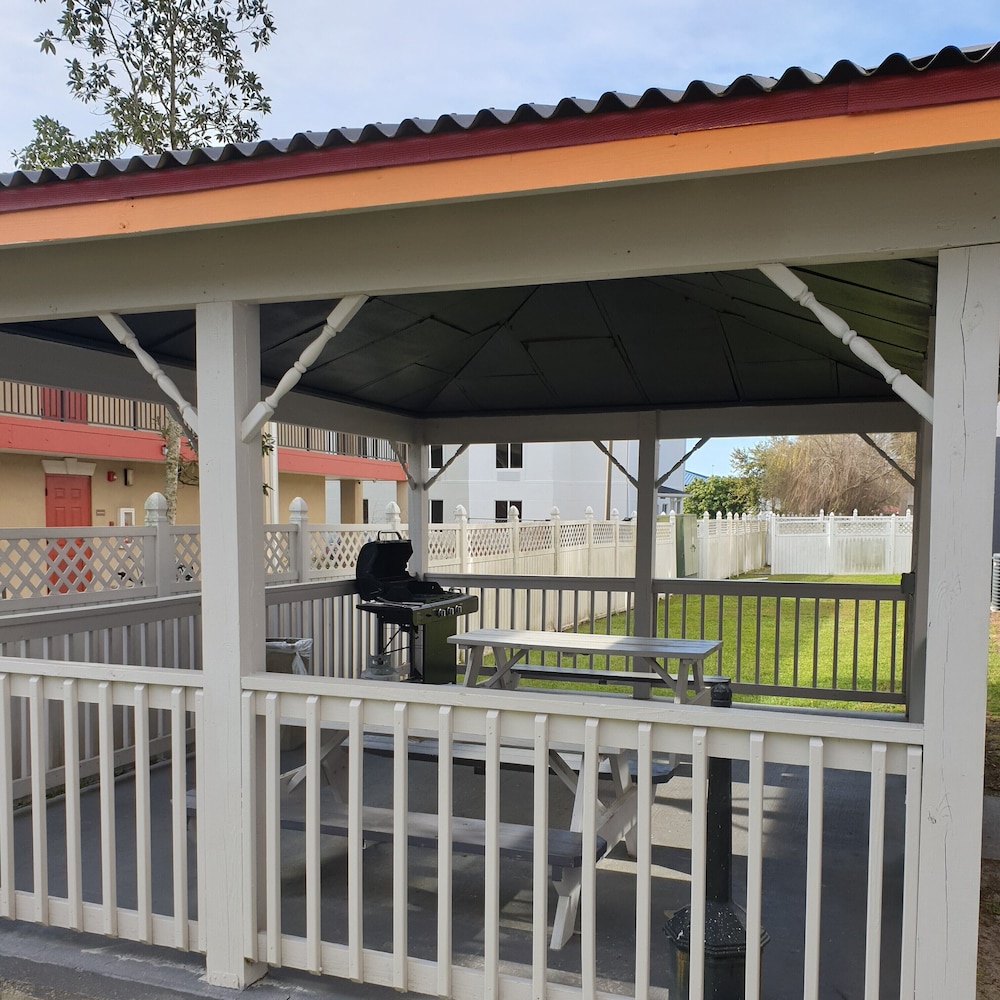 Hawthorn Extended Stay By Wyndham Kingsland,Kingsland>>Brunswick,3 star