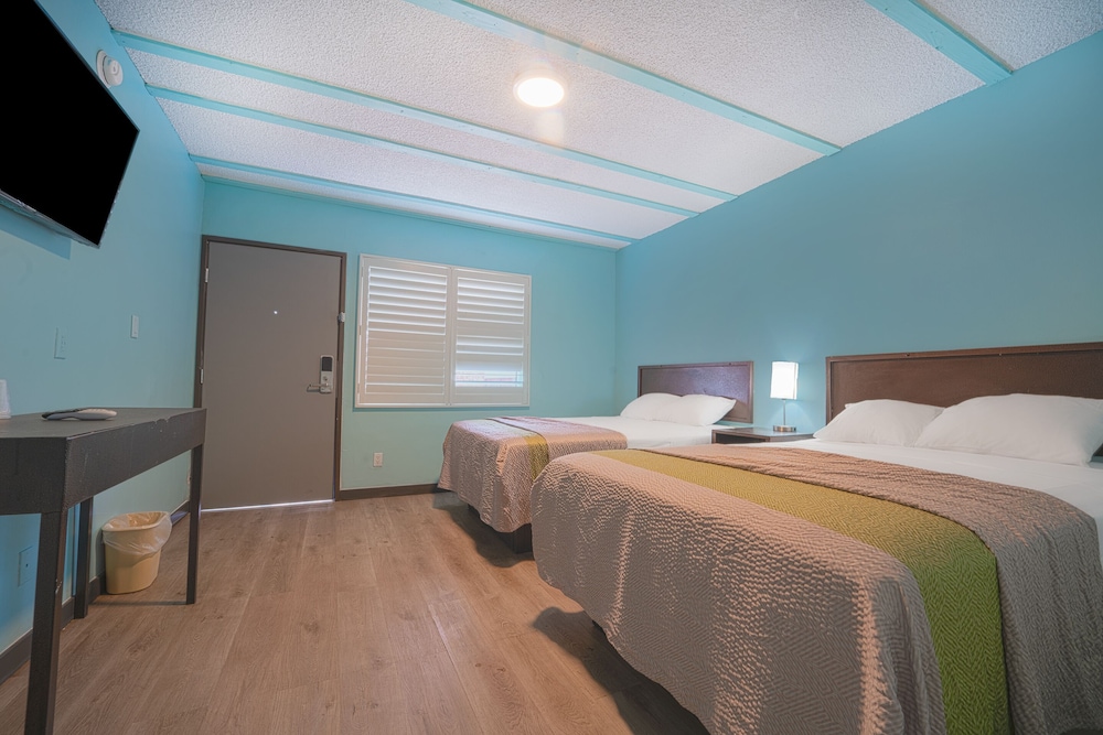 rodeway inn and suites north hollywood burbank airpo