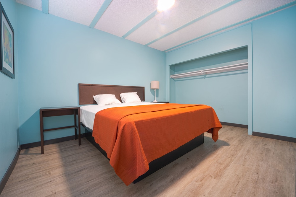 rodeway inn and suites north hollywood burbank airpo