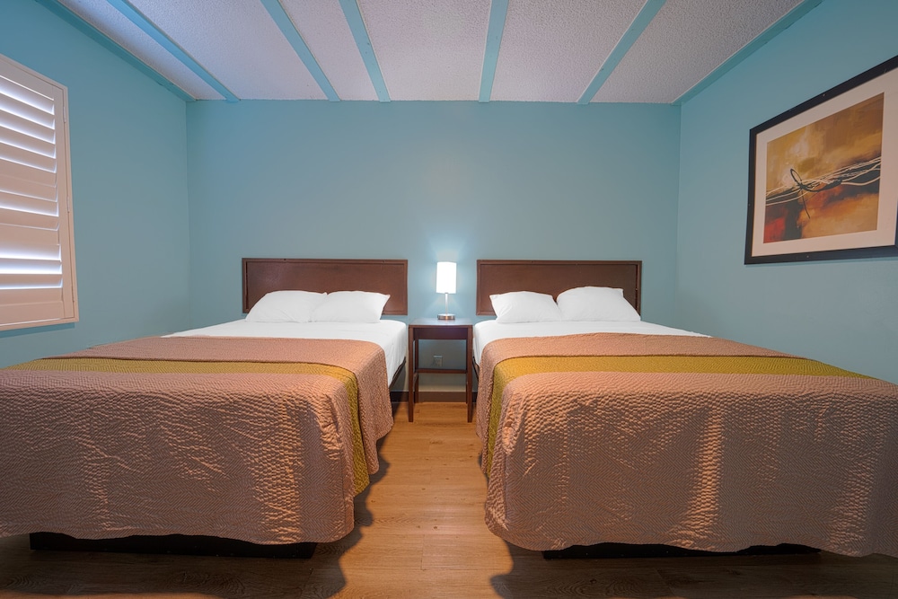 rodeway inn and suites north hollywood burbank airpo