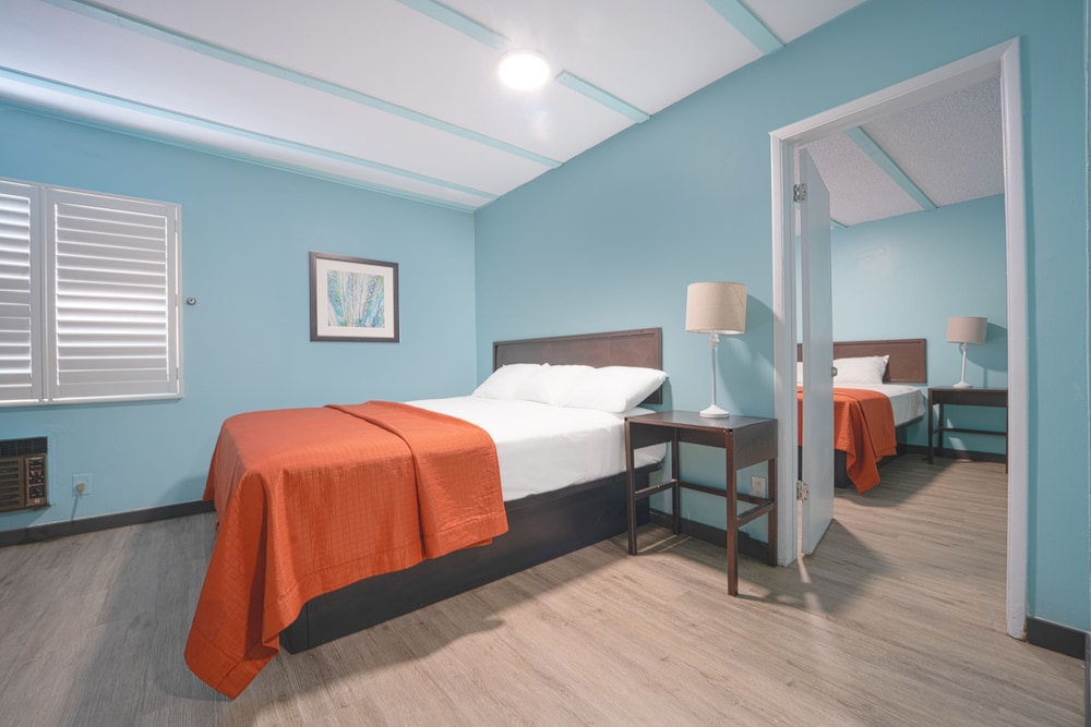 rodeway inn and suites north hollywood burbank airpo