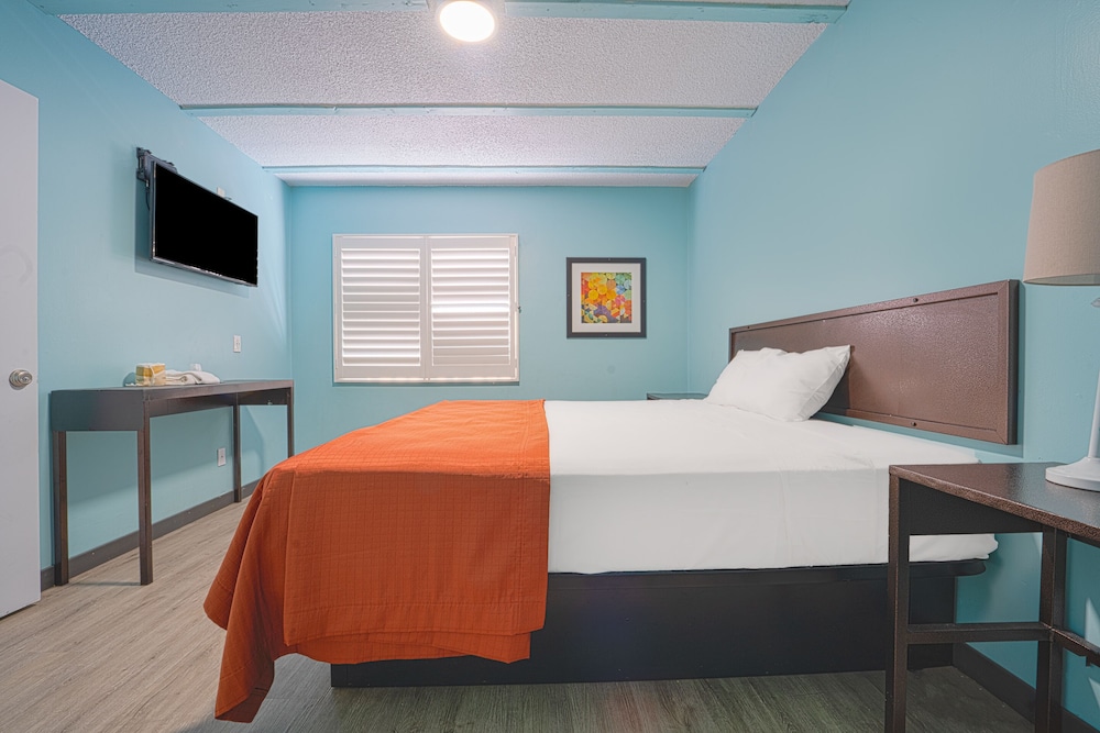 rodeway inn and suites north hollywood burbank airpo