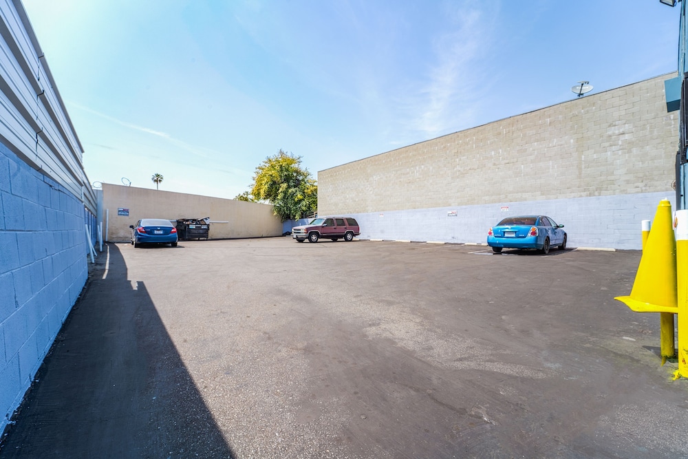 rodeway inn and suites north hollywood burbank airpo