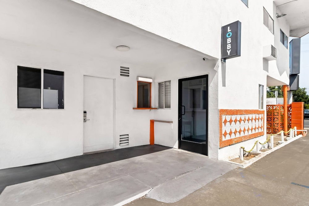 rodeway inn and suites north hollywood burbank airpo