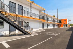 rodeway inn and suites north hollywood burbank airpo