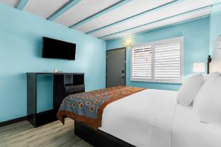 rodeway inn and suites north hollywood burbank airpo
