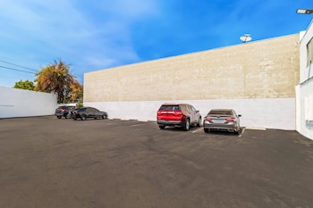 rodeway inn and suites north hollywood burbank airpo