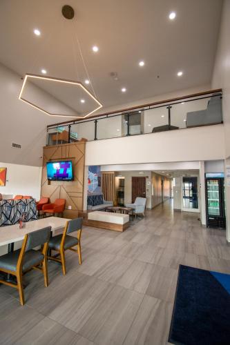 holiday inn express and suites sulphur springs by ihg