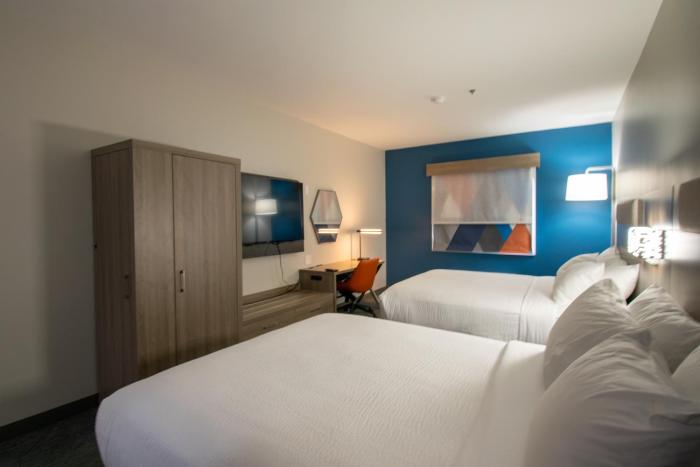 holiday inn express and suites sulphur springs by ihg