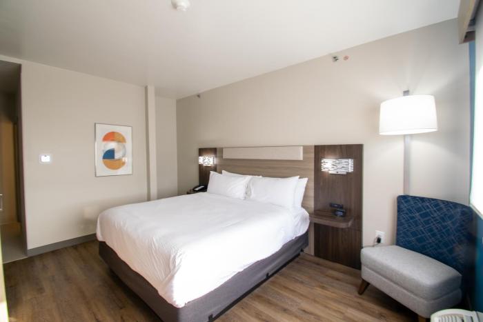 holiday inn express and suites sulphur springs by ihg