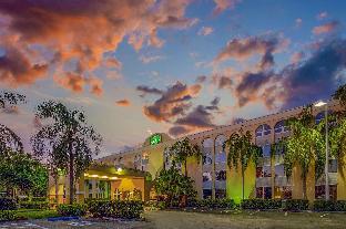 La Quinta Inn & Suites By Wyndham Miami Lakes,Hialeah>>Aventura,3 star