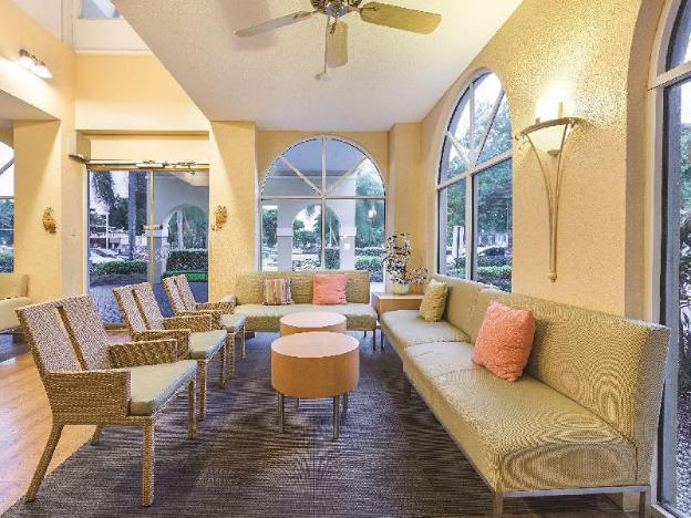 la quinta inn and suites by wyndham miami lakes
