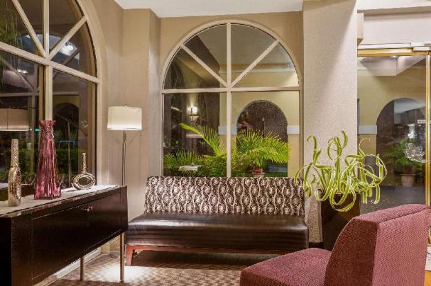 la quinta inn and suites by wyndham miami lakes
