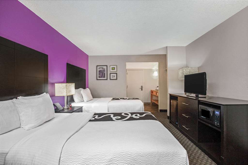 la quinta inn and suites by wyndham miami lakes