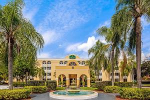 la quinta inn and suites by wyndham miami lakes