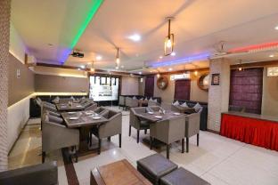 super collection o railway station dehradun formerly hotel narula