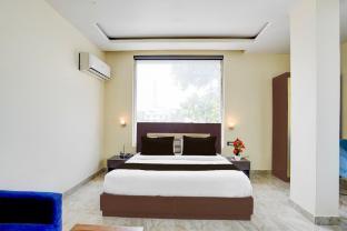 super collection o railway station dehradun formerly hotel narula