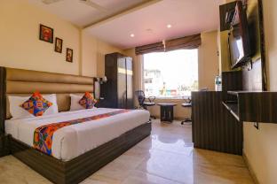 super collection o railway station dehradun formerly hotel narula