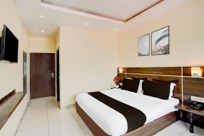 super collection o railway station dehradun formerly hotel narula