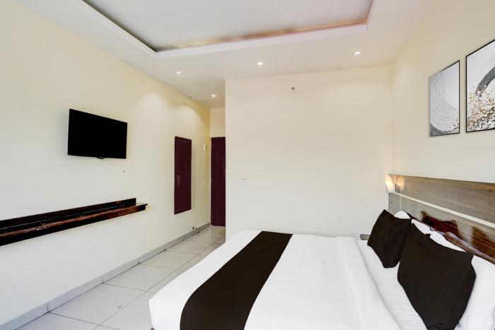 super collection o railway station dehradun formerly hotel narula