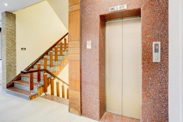 super collection o railway station dehradun formerly hotel narula