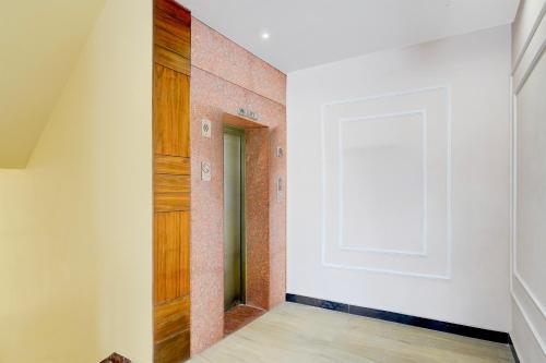 super collection o railway station dehradun formerly hotel narula