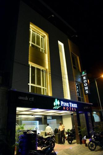 pine tree boutique hotel near us consulate and apollo hospital