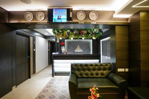 pine tree boutique hotel near us consulate and apollo hospital