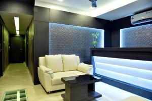 pine tree boutique hotel near us consulate and apollo hospital