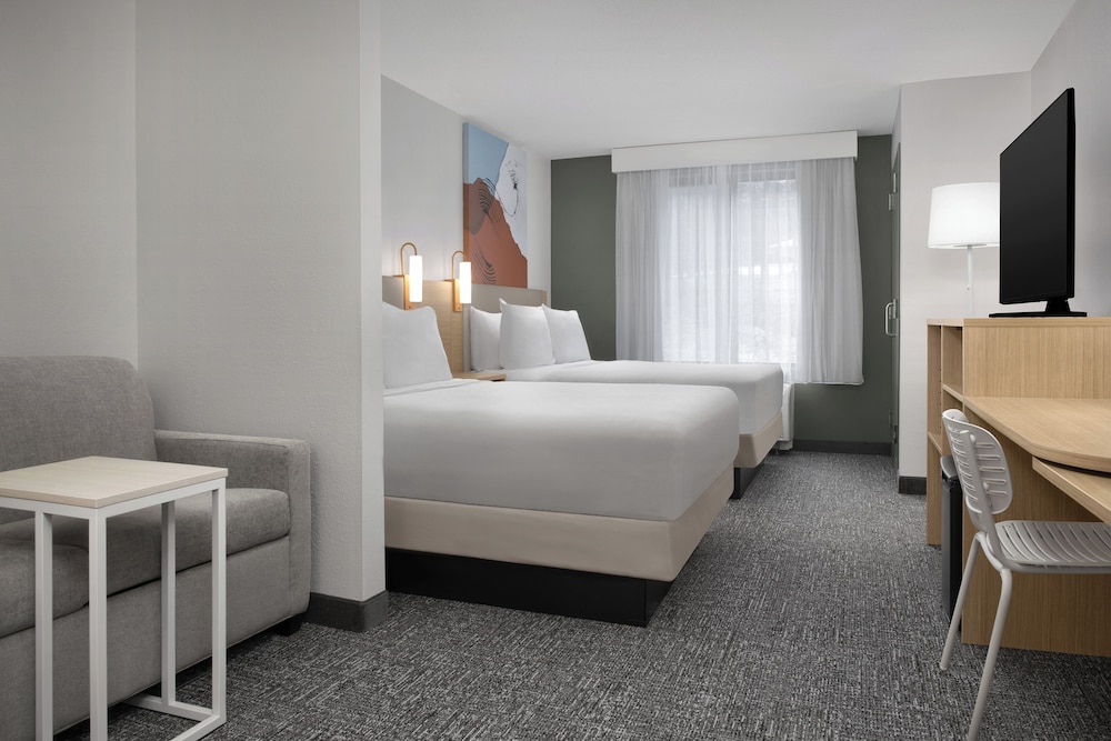 spark by hilton vestal binghamton university area
