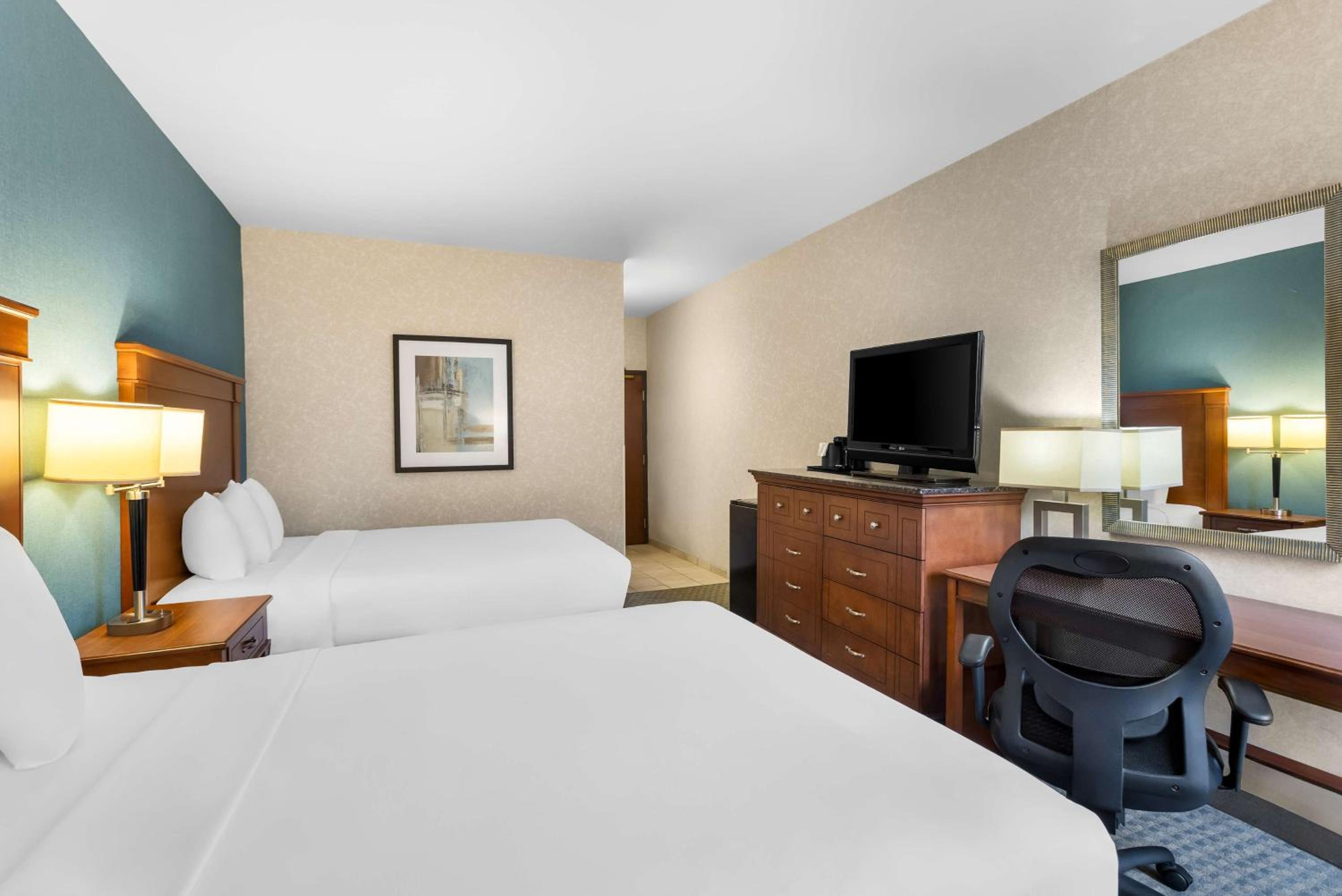 sonesta essential houston hobby airport