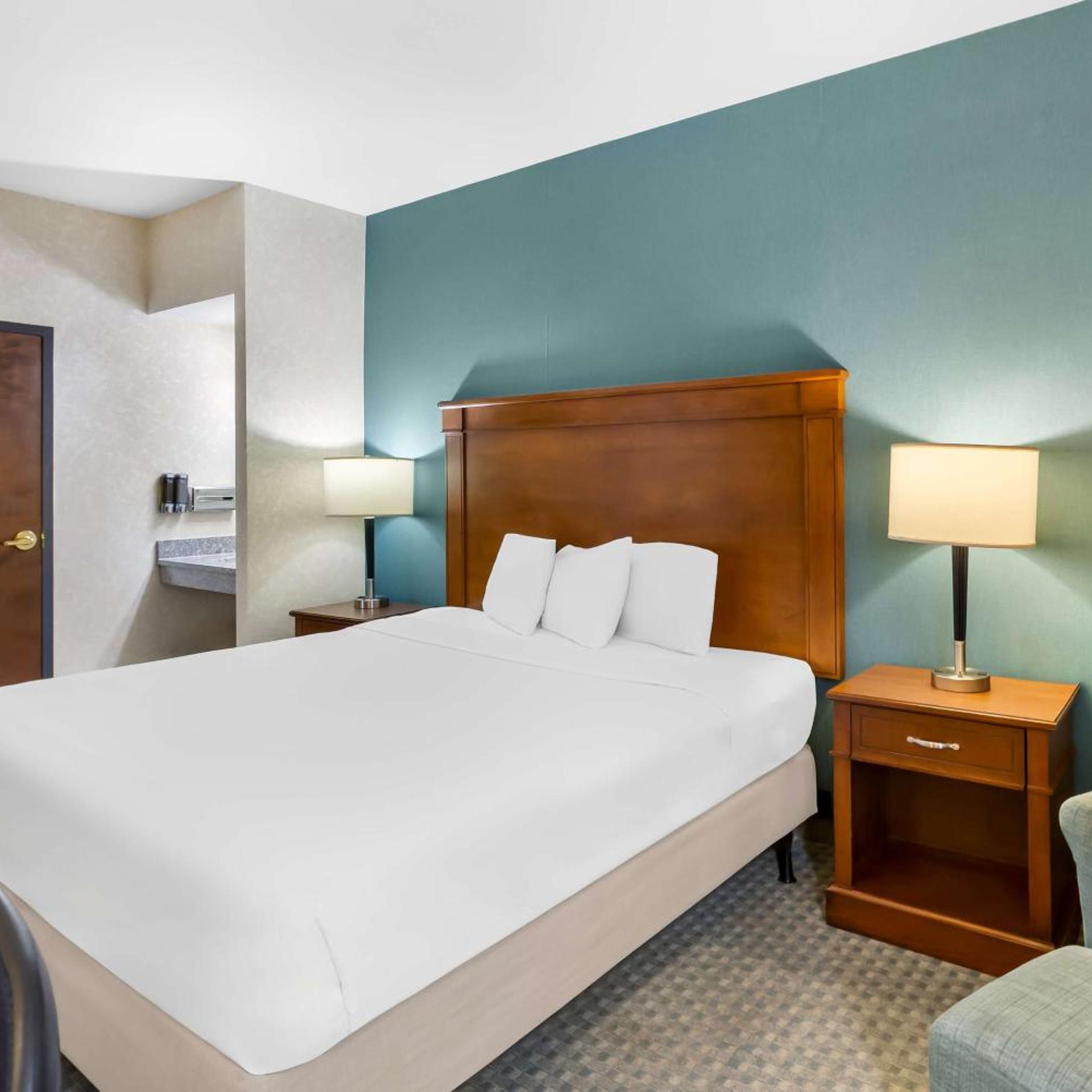 sonesta essential houston hobby airport