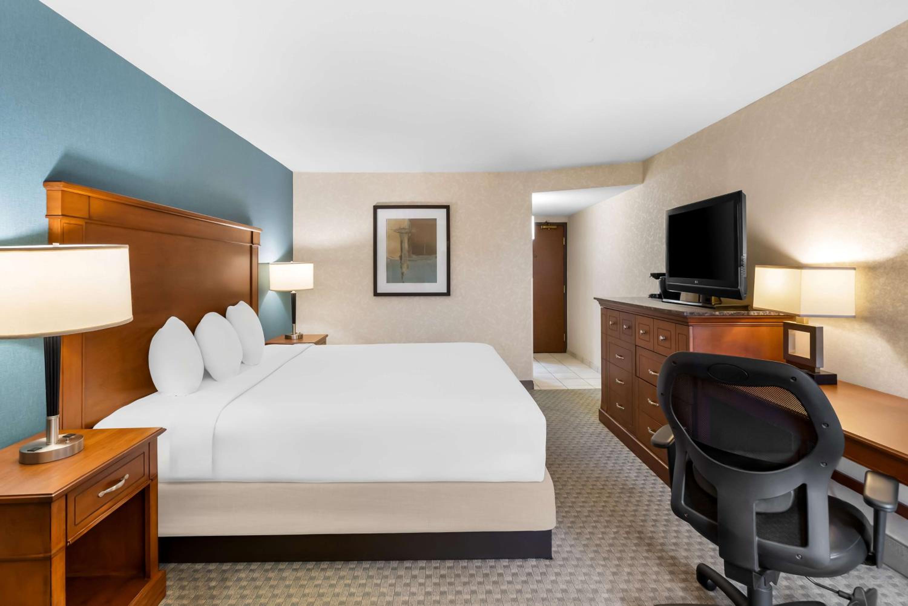 sonesta essential houston hobby airport