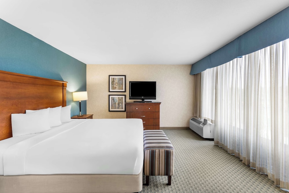 sonesta essential houston hobby airport