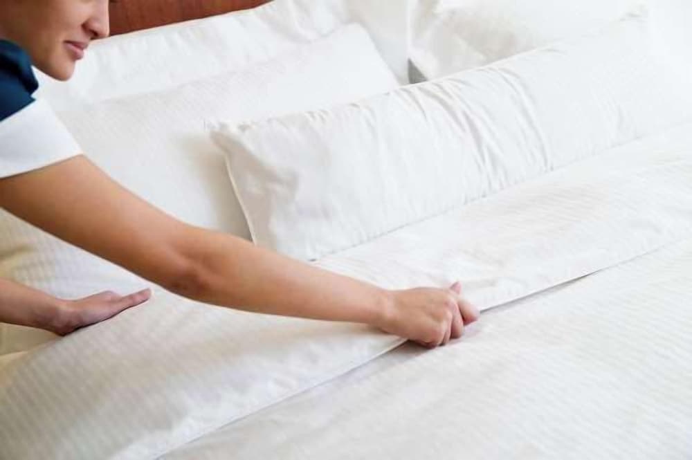 sonesta essential houston hobby airport