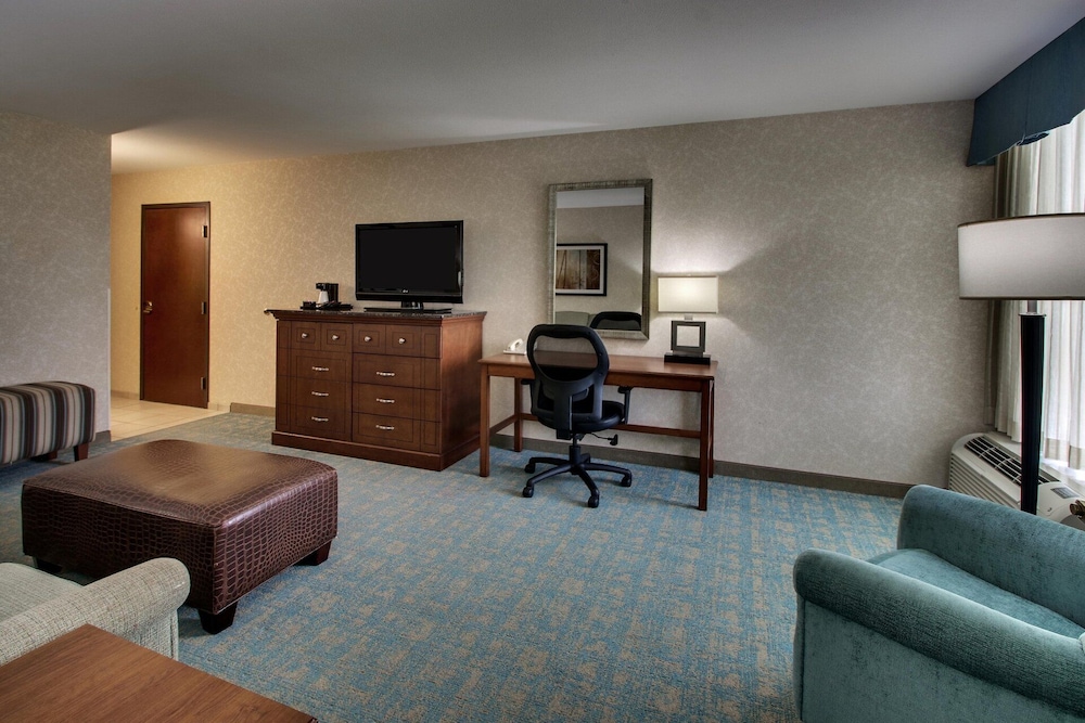 sonesta essential houston hobby airport