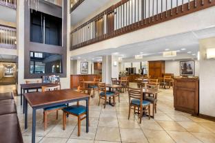 Sonesta Essential Houston Hobby Airport,,3 star