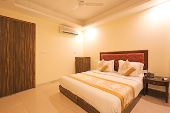 hotel platinum free airport pickup