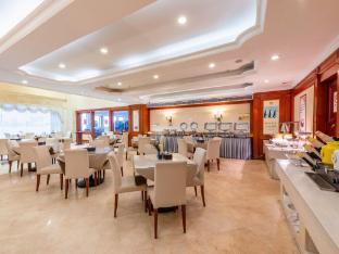 Vienna Hotel Foshan Jihua Road Zhangchai Metro Station,,3 star