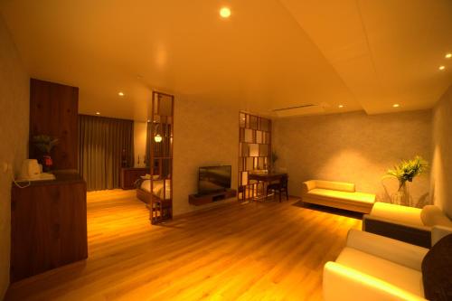 hotel seven stone bhilwara