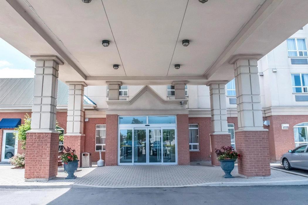comfort inn mississauga