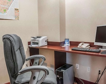 comfort inn mississauga