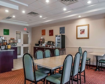 comfort inn mississauga