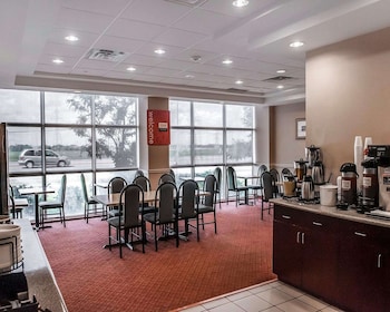 comfort inn mississauga