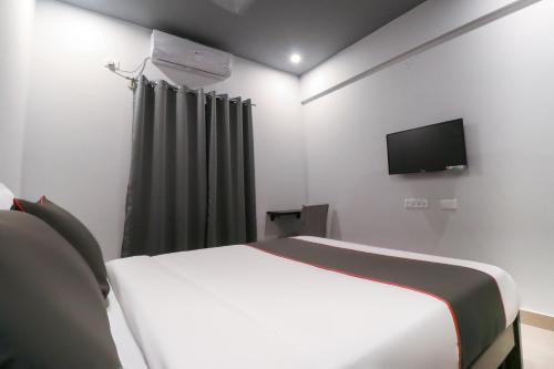 Hotel O Ira Sathyajyothi Comfort,,3 star