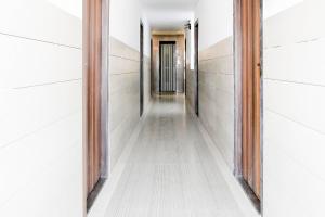 super collection o hotel day and night